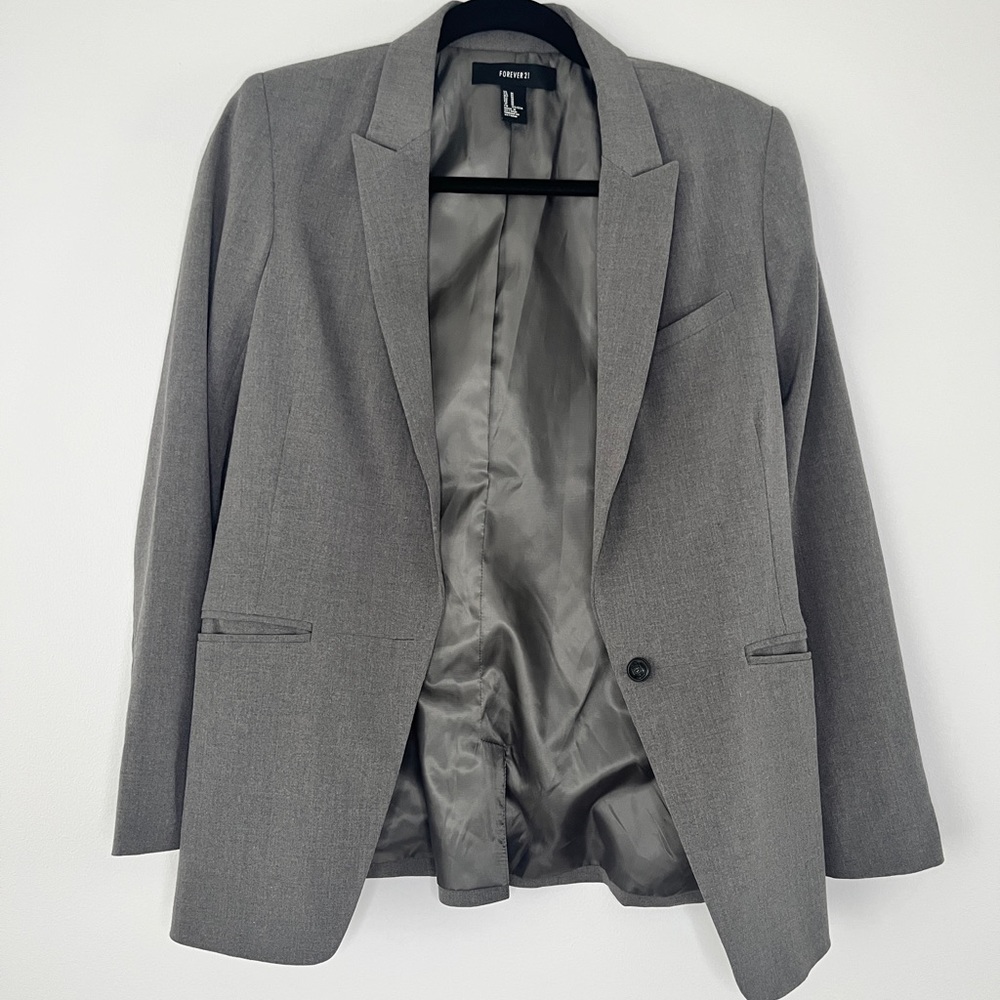 Forever21 slightly oversized blazer. Gray. Size medium
